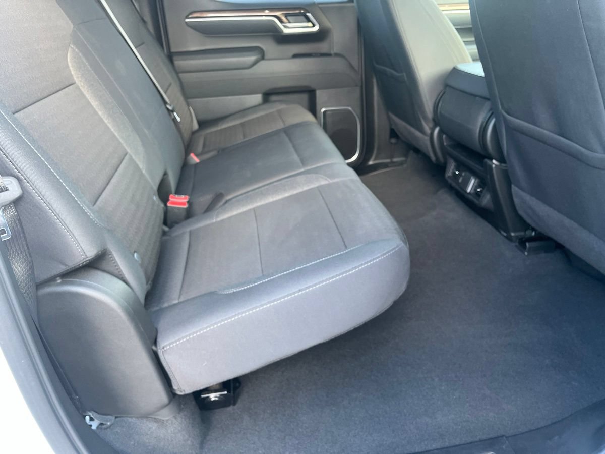 Used 2026 Chevrolet Silverado 1500 RST AWD/4WD image 41