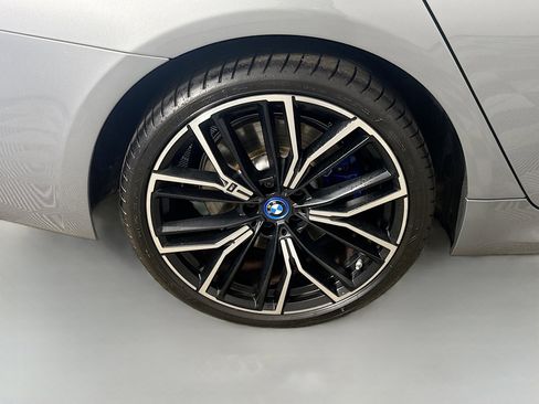 Used 2023 BMW 530e w/ M Sport Package RWD image 33