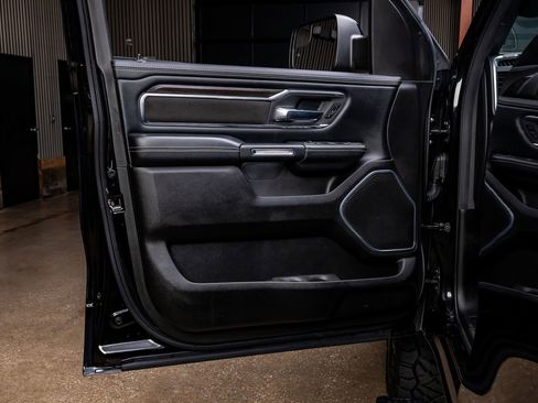 Used 2025 RAM 1500 Laramie w/ Laramie Southwest Edition AWD/4WD image 37
