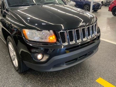 Used 2013 Jeep Compass Sport AWD/4WD image 32