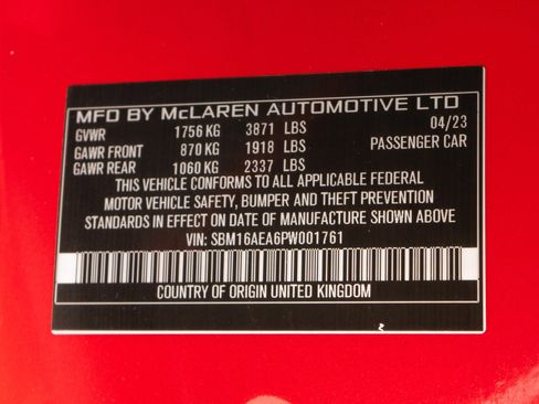 Used 2023 McLaren Artura RWD image 17