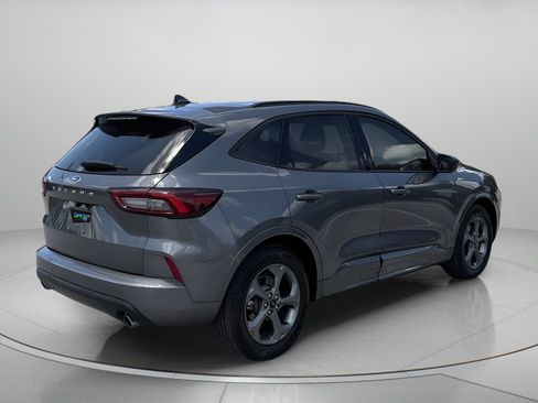 Used 2024 Ford Escape ST-Line FWD image 3