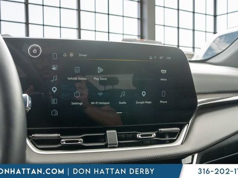 Used 2025 Chevrolet Equinox LT FWD image 9