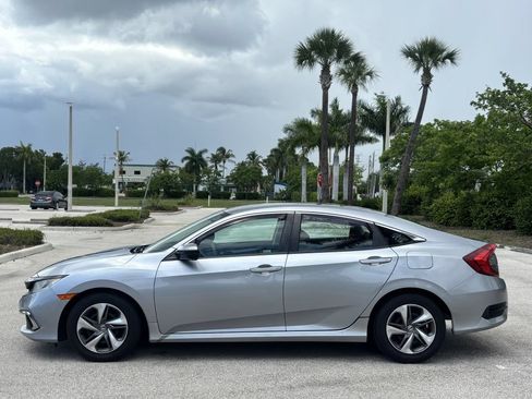 Used 2019 Honda Civic LX image 9