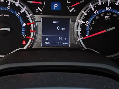 Used 2019 Toyota 4Runner TRD Off-Road image 21