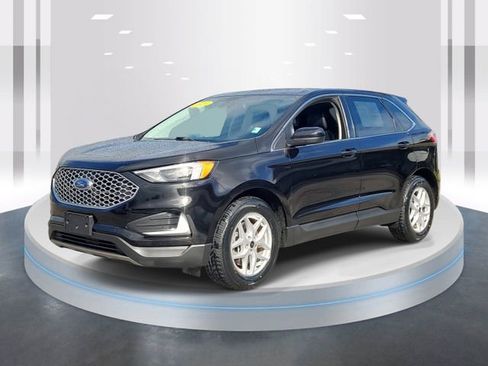 Used 2023 Ford Edge SEL image 3