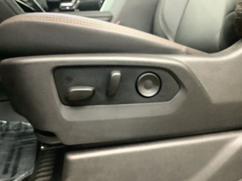 New 2026 GMC Sierra 1500 AT4 w/ AT4 Premium Package AWD/4WD image 13