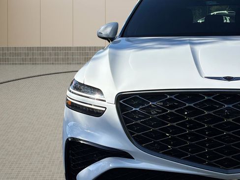 Certified 2026 Genesis GV70 3.5T Sport Advanced AWD/4WD image 10