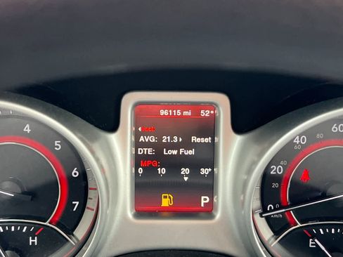 Used 2020 Dodge Journey SE w/ Blacktop Package image 23