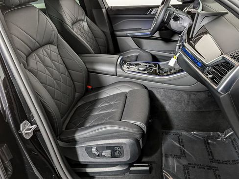 Used 2025 BMW X5 xDrive50e w/ Climate Comfort Package image 37