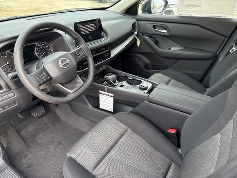 New 2026 Nissan Rogue SV image 7