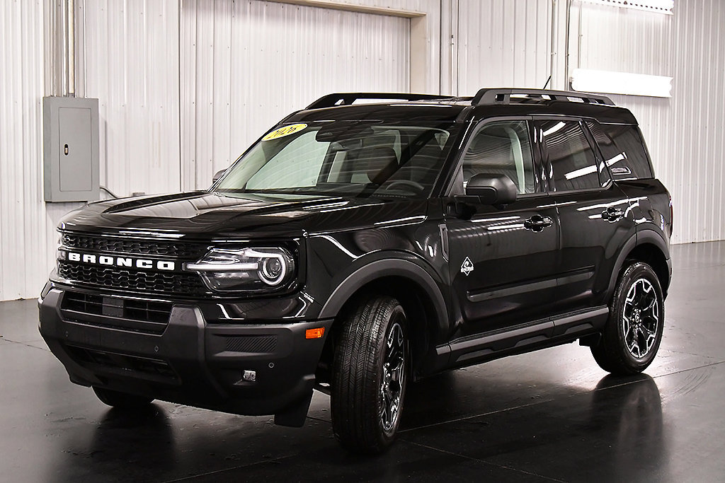 New 2026 Ford Bronco Sport Outer Banks w/ Outer Banks Tech Package+ AWD/4WD image 3