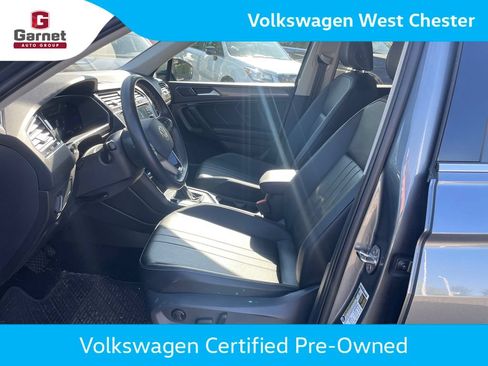 Certified 2023 Volkswagen Tiguan SE FWD image 10
