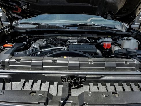 Used 2025 Chevrolet Silverado 2500 ZR2 w/ Technology Package AWD/4WD image 59