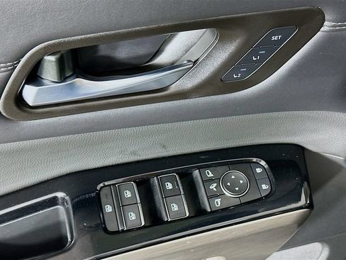 Certified 2023 Nissan Pathfinder Platinum AWD/4WD image 24