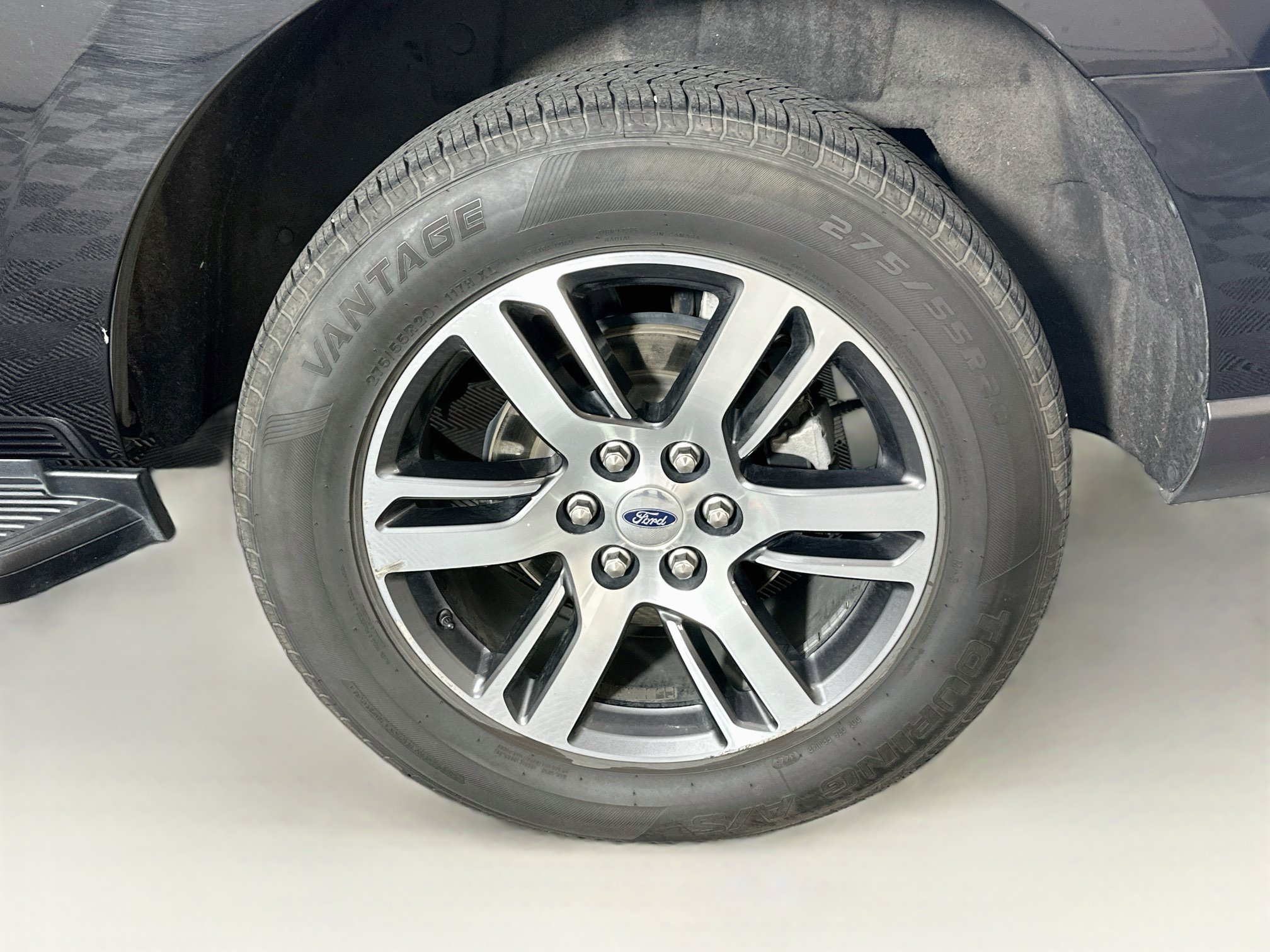 Used 2024 Ford Expedition Limited AWD/4WD image 11