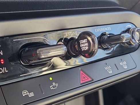 Used 2025 MINI Cooper S image 34