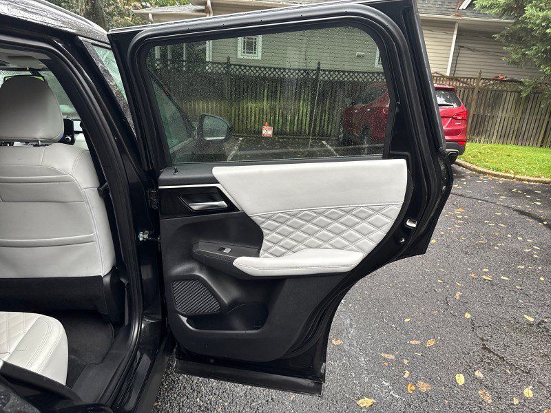 Used 2022 Mitsubishi Outlander SEL FWD image 13
