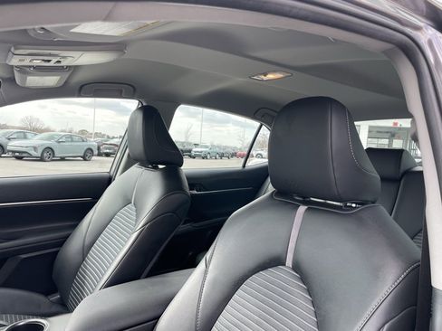 Used 2024 Toyota Camry SE image 20