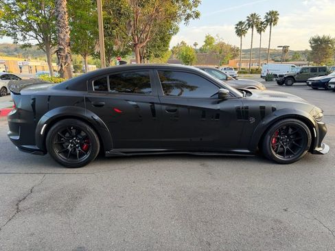 Used 2022 Dodge Charger SRT Hellcat image 15