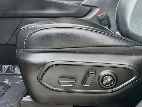 Used 2024 Jeep Grand Cherokee L Altitude AWD/4WD image 28