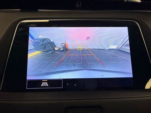 Used 2023 Cadillac XT4 Premium Luxury w/ Cold Weather Package FWD image 21