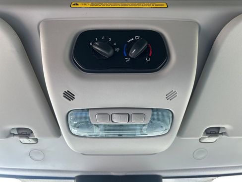 Used 2017 Ford Transit 350 XLT RWD image 21