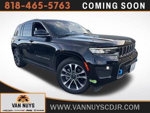 Used 2022 Jeep Grand Cherokee Overland w/ Advanced Protech Group III image 1