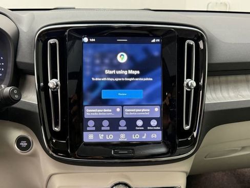 New 2026 Volvo XC40 B5 Plus w/ Protection Package Premier image 19