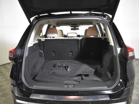 Certified 2025 Nissan Rogue SL AWD/4WD image 33