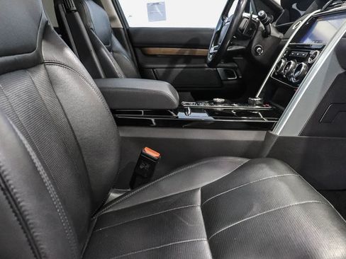 Used 2018 Land Rover Discovery HSE AWD/4WD image 17
