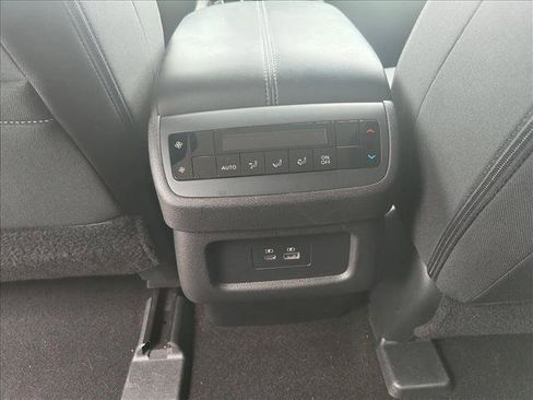 Used 2024 Nissan Pathfinder SV w/ Black Appearance Package AWD/4WD image 19