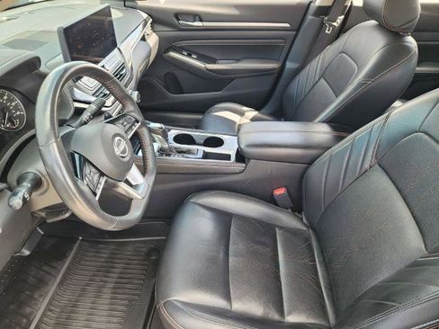 Certified 2023 Nissan Altima 2.5 SR w/ SR Premium Package FWD image 10