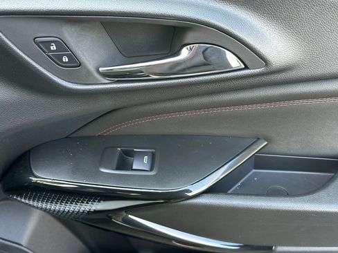 Used 2025 Chevrolet Trax RS w/ Driver Confidence Package image 22