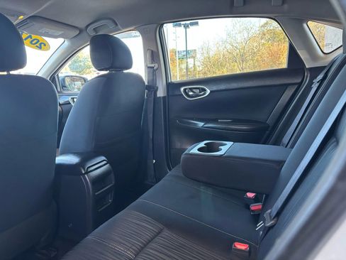 Used 2017 Nissan Sentra SV image 21