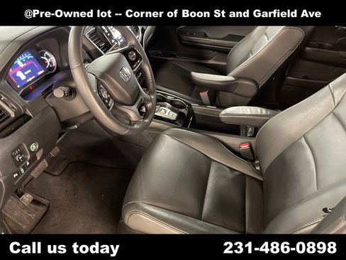 Used 2021 Honda Pilot Touring image 13