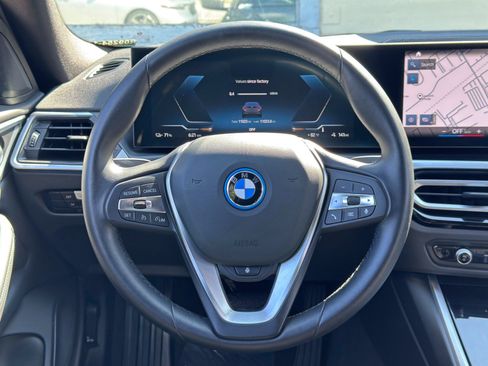 Used 2023 BMW i4 eDrive40 w/ Premium Package RWD image 17