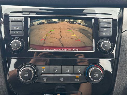 Used 2020 Nissan Rogue Sport S FWD image 10