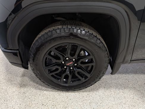 Used 2026 GMC Sierra 1500 Pro w/ Graphite Edition AWD/4WD image 9