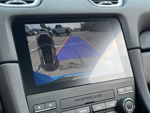 Certified 2025 Porsche 718 Cayman RWD image 22