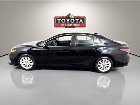 Certified 2023 Toyota Camry LE image 4
