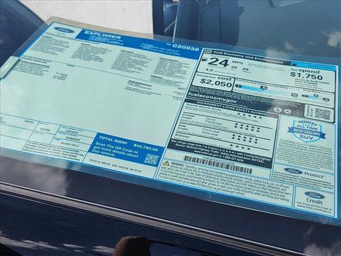 New 2026 Ford Explorer Active RWD image 18