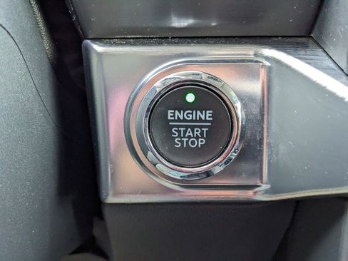 Used 2022 Ford F150 Lariat w/ FX4 Off-Road Package image 49