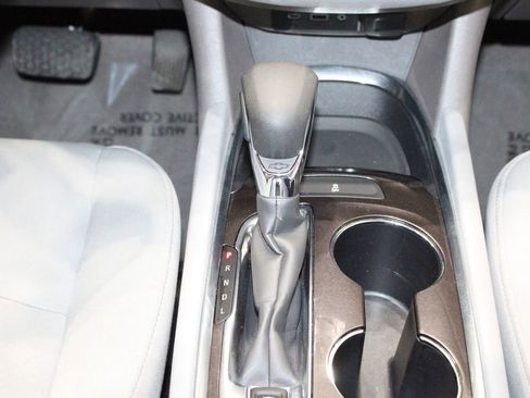 Used 2022 Chevrolet Malibu LT image 38