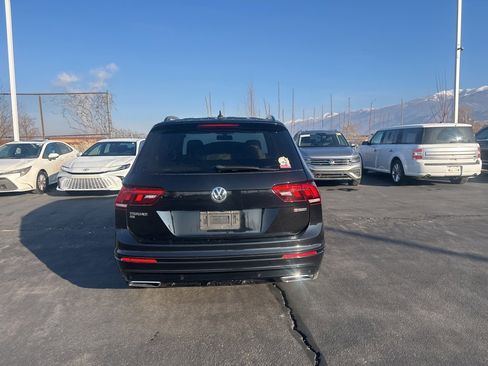 Used 2021 Volkswagen Tiguan SE R-Line image 5