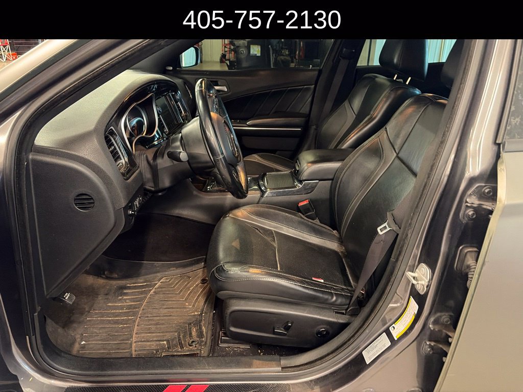 Used 2016 Dodge Charger SXT w/ Plus Group RWD image 4