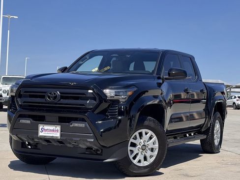 Used 2024 Toyota Tacoma SR5 image 2