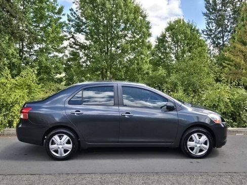 Used 2007 Toyota Yaris Sedan w/ Convenience Pkg FWD image 8