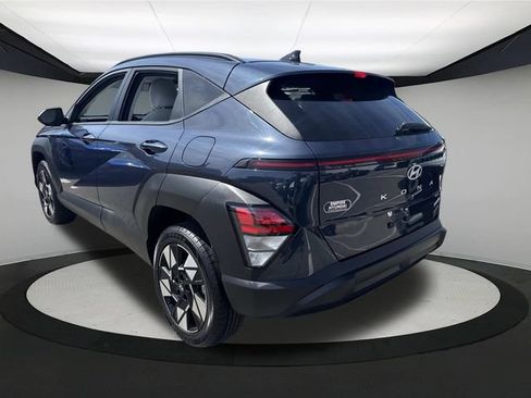 Certified 2024 Hyundai Kona SEL AWD/4WD image 8