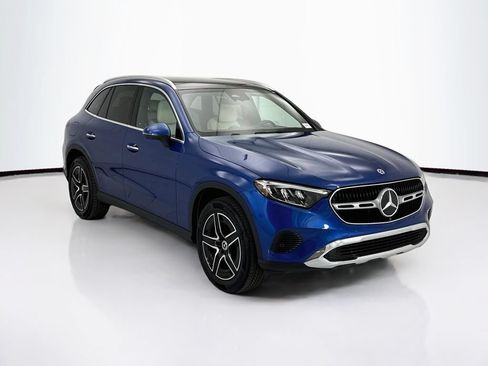 Certified 2026 Mercedes-Benz GLC 300 image 3
